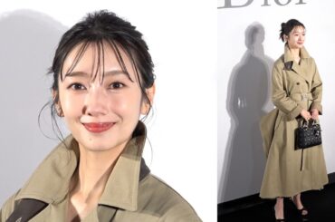 波瑠、トレンチコートを基調としたディオールルックで登場　今年のバレンタインは「買ってあります！」　『ディオール バンブー パビリオン』オープンイベント