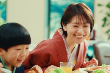 大島優子、子どもと全力で旅へ「親が楽しむ顔を見せるのも大事」子育て世代に響く旅CM