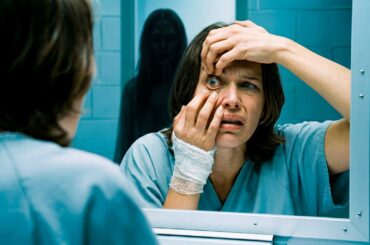 【映画紹介】少女が数年間の暗闇の後、視力を取り戻すが、ドナーの目が死の訪れを見ることができることを発見する。