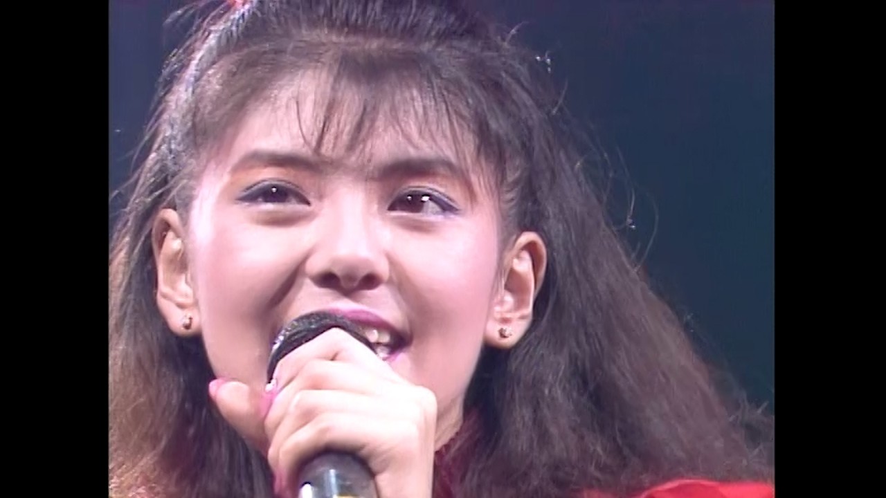 南野陽子「はいからさんが通る」(「ETE DU CINEMA SUMMER CONCERT ’88」<1988年>) 南野陽子「はいからさんが通る」(「ETE DU CINEMA SUMMER CONCERT '88」<1988年>)