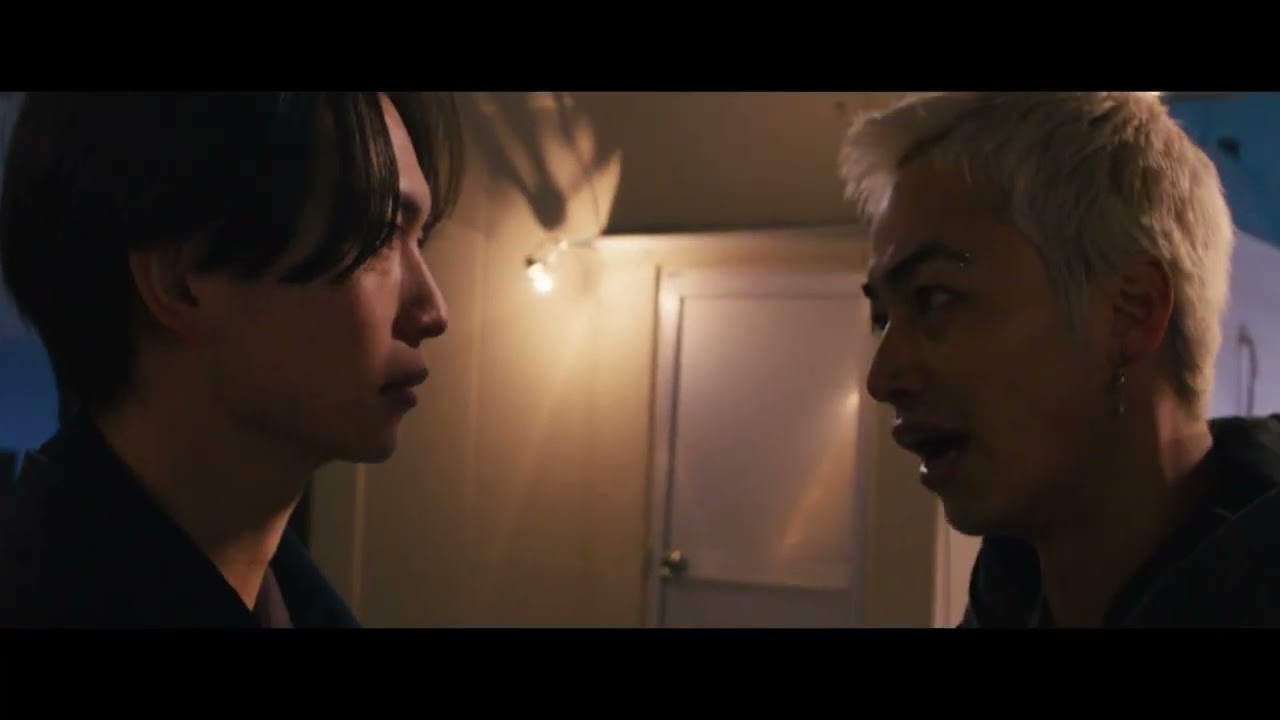 映画『東京逃避行』逃げる飛鳥(寺本莉緒)と日和(池田朱那)、守るエド(綱啓永)と追うメリオ(高橋侃)、緊迫の夜を捉えた本編映像【2026年3月20日公開】 映画『東京逃避行』逃げる飛鳥(寺本莉緒)と日和(池田朱那)、守るエド(綱啓永)と追うメリオ(高橋侃)、緊迫の夜を捉えた本編映像【2026年3月20日公開】