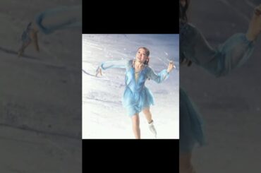 りくりゅう・三浦璃来＆木原龍一、ビリヤード楽しむ　紀平梨花＆西山真瑚とモントリオールで再会ショット