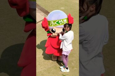 ももクロ高城れにちゃん、福山のイメージキャラクターローラちゃんの生体にせまる？？ふくやまマラソン終了後の #高城れに