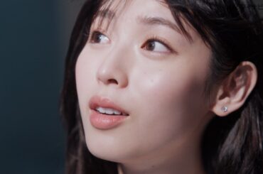 白石聖、風に髪をなびかせ美肌が煌めく！「フェアルーセント」 新CM＆メイキング・インタビュー公開