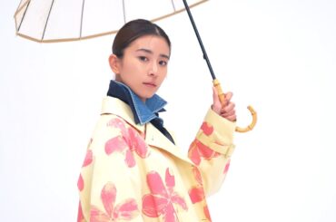 Weekend Max Maraと黒島結菜　今日はトレンチコート日和