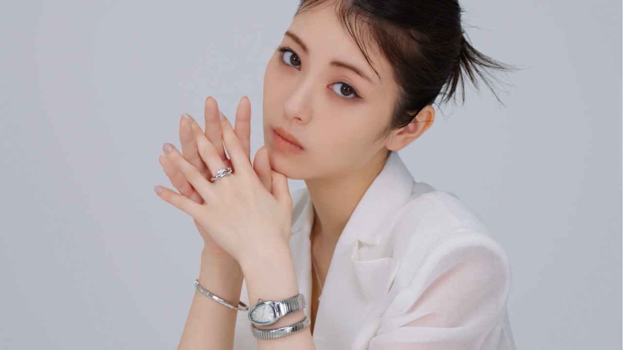 浜辺美波さんがまとう、ブルガリの艶やかな輝き 浜辺美波さんがまとう、ブルガリの艶やかな輝き