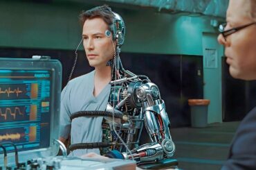 【映画紹介】エイリアンと人間のDNAで作られた男が、別の宇宙から現れ、人類を滅ぼしかねない使命を帯びてやってくる。