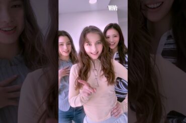 何ですか???? #vivi #Hearts2Hearts #H2H #RUDE #せいら #嵐莉菜 #ブリッジマン遊七