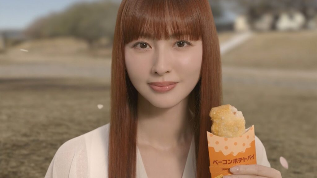 【マクドナルド新CM】ケツメイシ「さくら」MVの世界観を再現　鈴木えみが母親役で戻ってきた！　ベーコンポテトパイ新CM「あの頃のままで」編