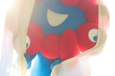 ミャクミャクのグラビア写真集『I myaku you.』発売決定。沖縄2泊3日　怒涛の224ページ