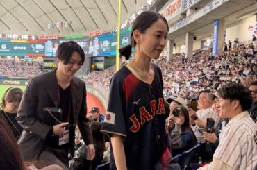 wbcを見に来た人気女優が美人すぎると話題 （※画像あり）