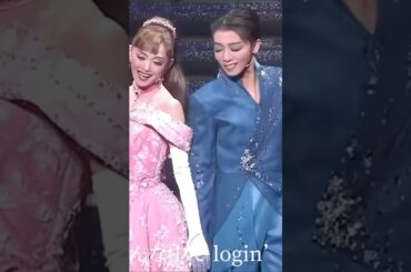 サヨナラショーで1番最初にロミジュリの曲歌ったのは涙腺崩壊‪🥲‎ #宝塚 #宝塚歌劇団 礼真琴様 #舞空瞳様 #トップスター #元トップ娘役 # #Mrs. GREEN APPLE #lovin'