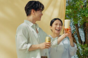 佐藤健&柴咲コウ、初の共演！お互いの印象は？『アサヒ ゴールド』TVCM「ゴールドなうまさ、誕生。」篇