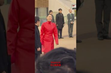 長澤まさみさん 颯爽とトークショー会場へ