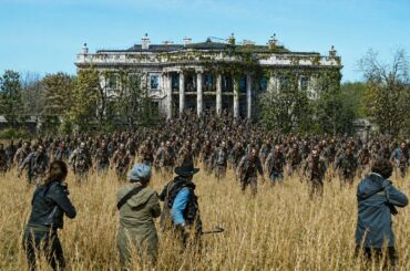 【映画紹介】未来、致命的なゾンビウイルスが人類を滅ぼし、残されたわずか4人だけが孤独に終焉に立ち向かう。