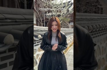 ＼韓国でおさんぽ中の愛瑠を激写♡／