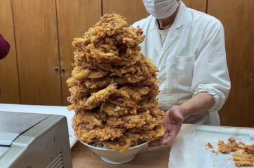【画像】天ぷら職人👴「かき揚げ丼お待ち」