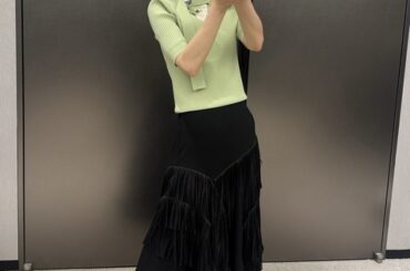 【画像】最近の浜辺美波さん、大人っぽくなってしまう