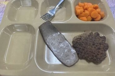 【悲報】イラン戦争へ派兵された米軍の食事、あまりにも豪華すぎて炎上ｗｗｗ