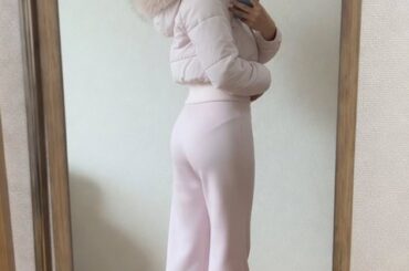 【画像あり】女ってなんで澄まし顔でパンティーのライン丸出しなの