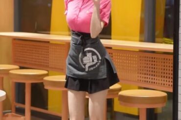 中国のマックの女店員、エチエチすぎて完全に別ジャンルｗｗｗ （※画像あり）