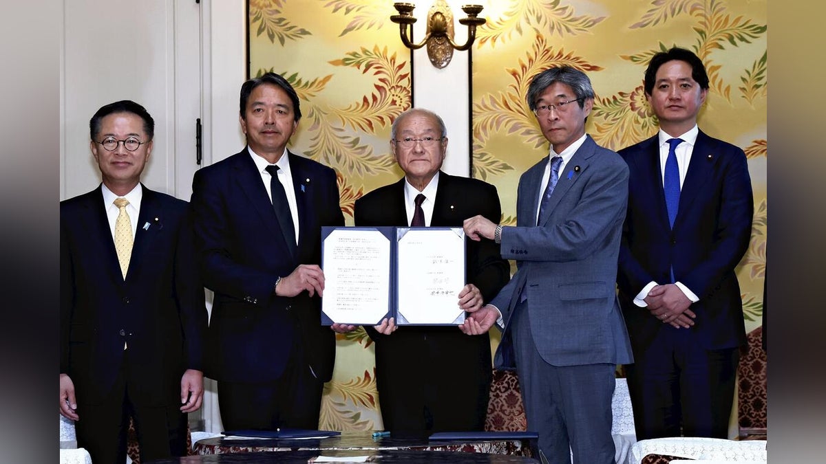 衆院比例「３１議席削減」に自民・維新・国民が正式合意、今国会での関連法案提出へ作業の加速も確認 - 読売新聞