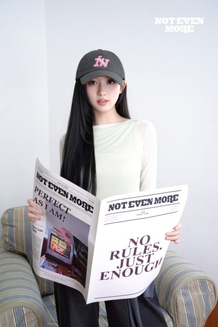 IVE ガウル NOT EVEN MORE ピンクのニット